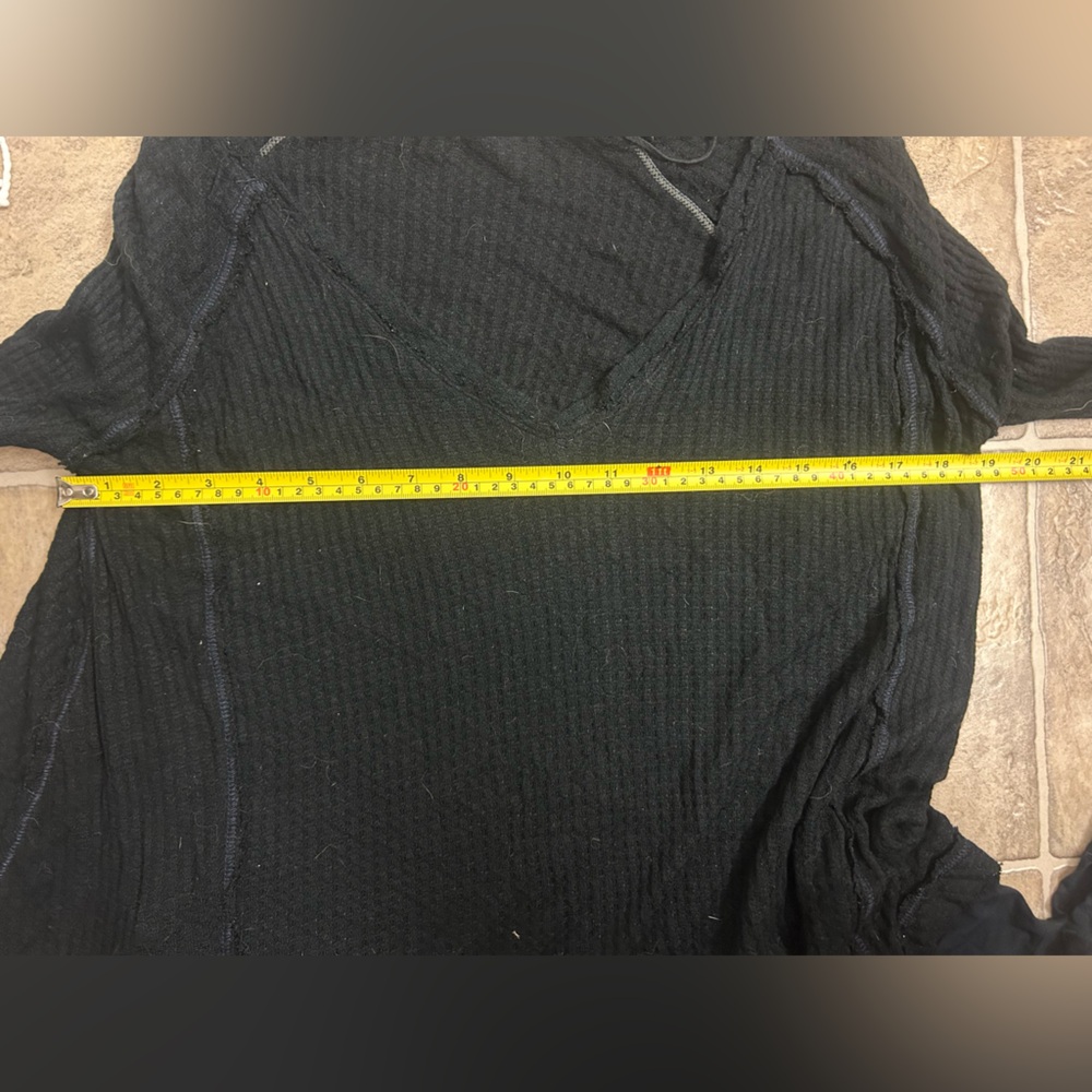 We The Free People Laguna Thermal Waffle Top Long Sleeve Black Size XS Oversized - Picture 12 of 14